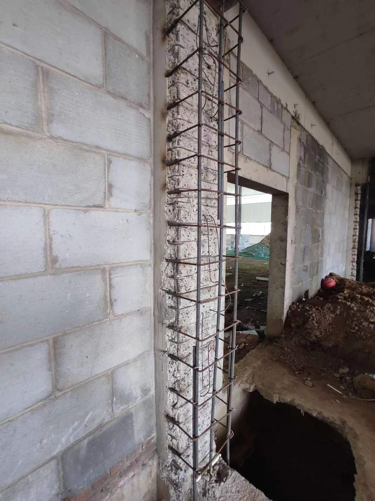 吐鲁番混凝土浇筑后多久可以拆模板